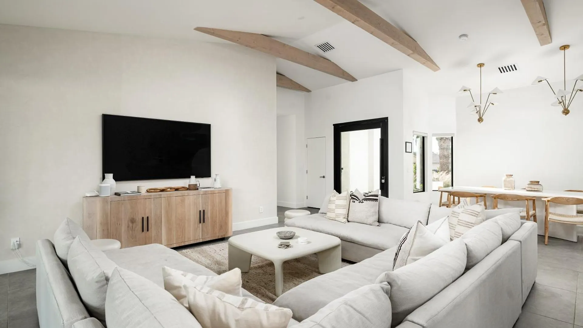 Semesterbostad The Myah By Porter Newly Remodeled Enjoy The Pool Firepit Luxury Phoenix