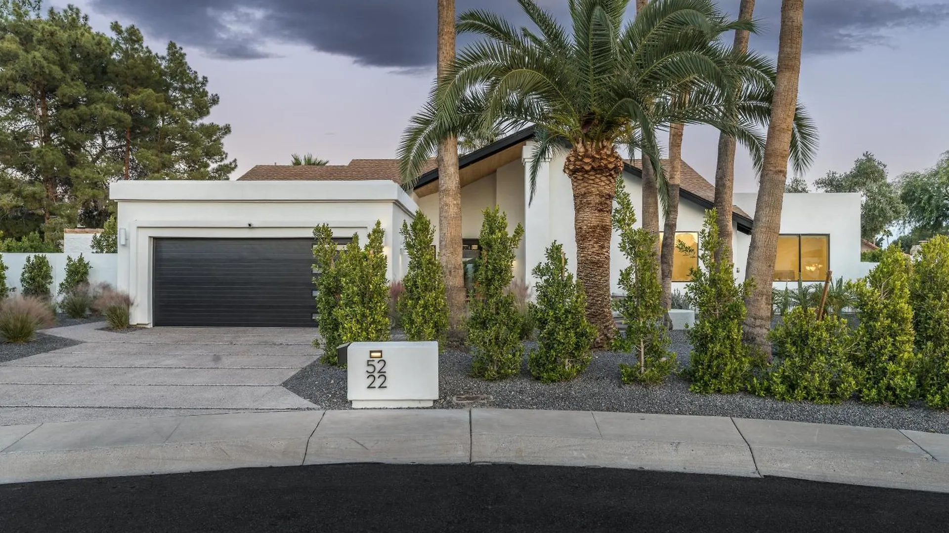 The Myah By Porter Newly Remodeled Enjoy The Pool Firepit Luxury Phoenix USA
