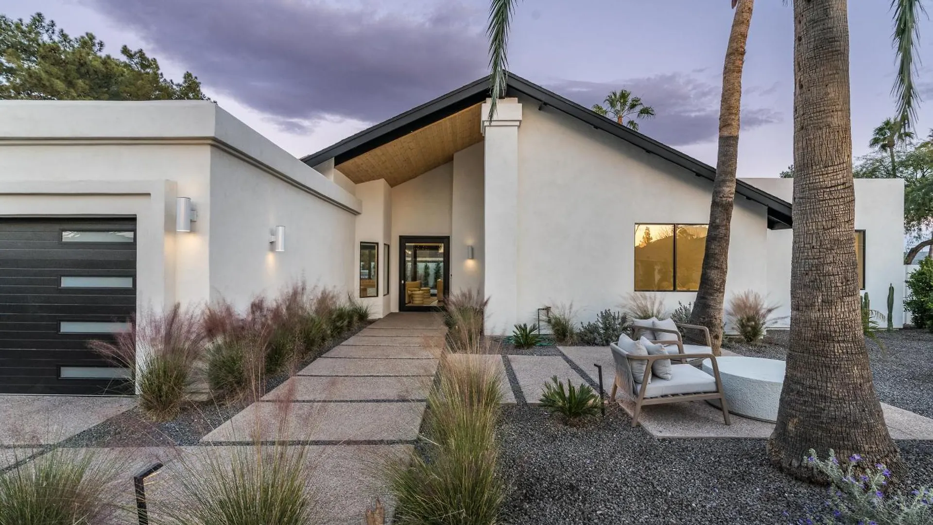 Semesterbostad The Myah By Porter Newly Remodeled Enjoy The Pool Firepit Luxury Phoenix USA