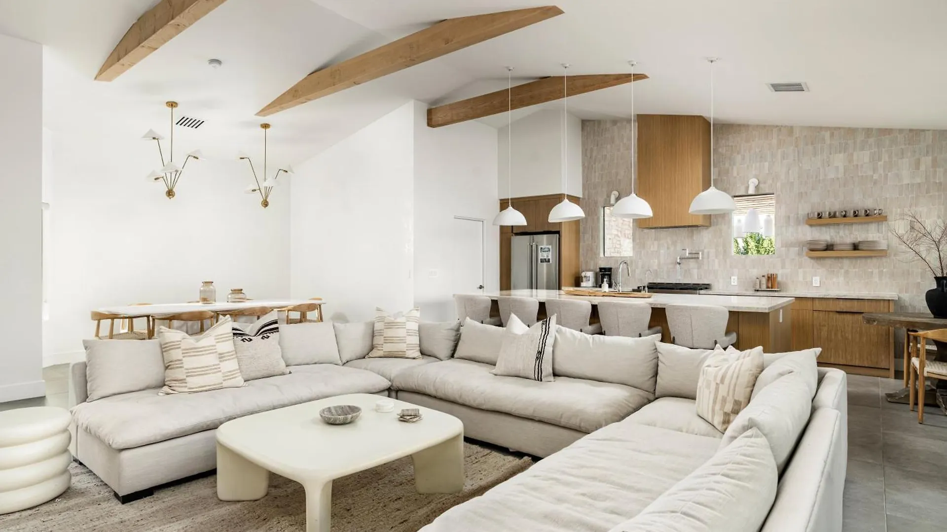 Semesterbostad The Myah By Porter Newly Remodeled Enjoy The Pool Firepit Luxury Phoenix